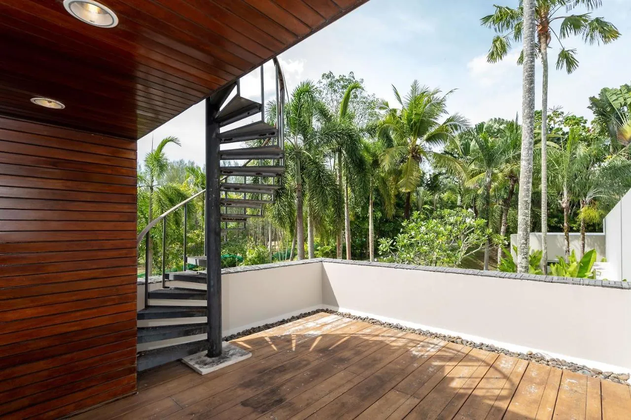 Luxury 3Br Villa C Layan Estate: Idyllic Retreat Near Beach